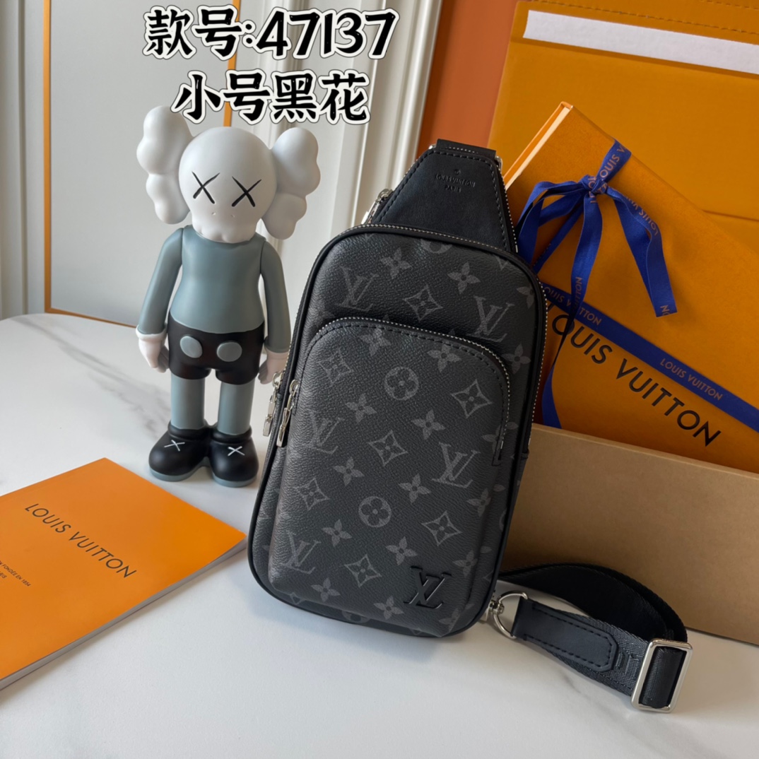 LV bag 827